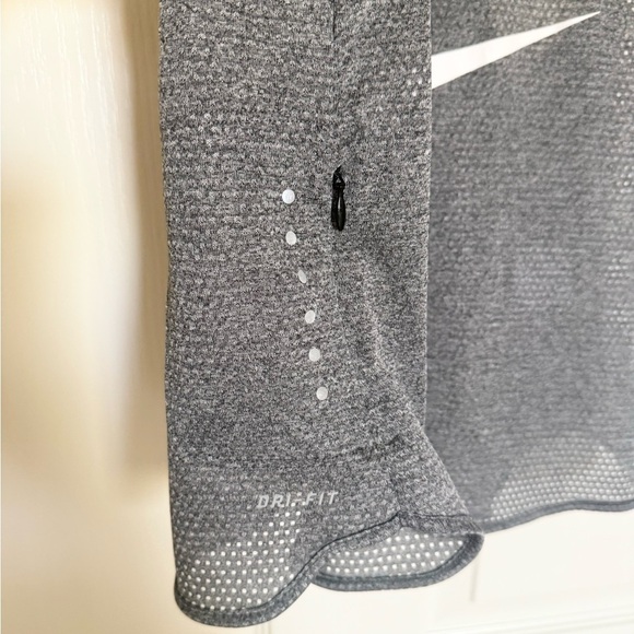 Nike: Dri-FIT Mesh Heather Gray Tank - Size XS - Picture 5 of 7